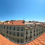 Bright Studio Near The Beach Of Nice