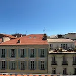 Bright Studio Near The Beach Of Nice